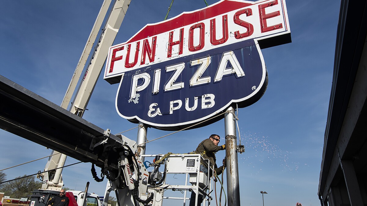 Veteran Ad Men Plan Bright Future For Kansas City's Old Neon Signs